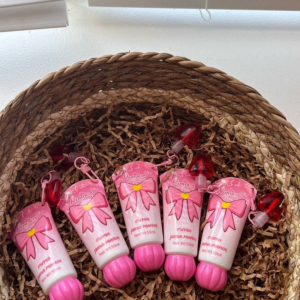 Rimoco Pink Bow Hand Cream Keychain